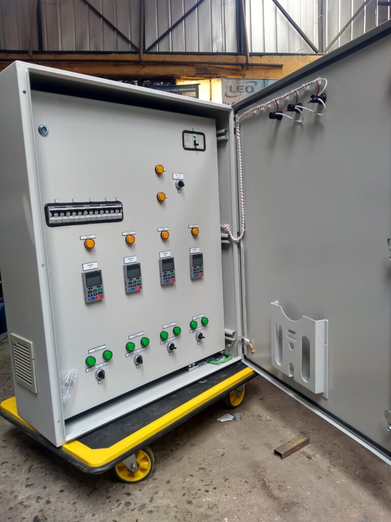 SERVICIOS Sistema de control y automatización para bombas de agua