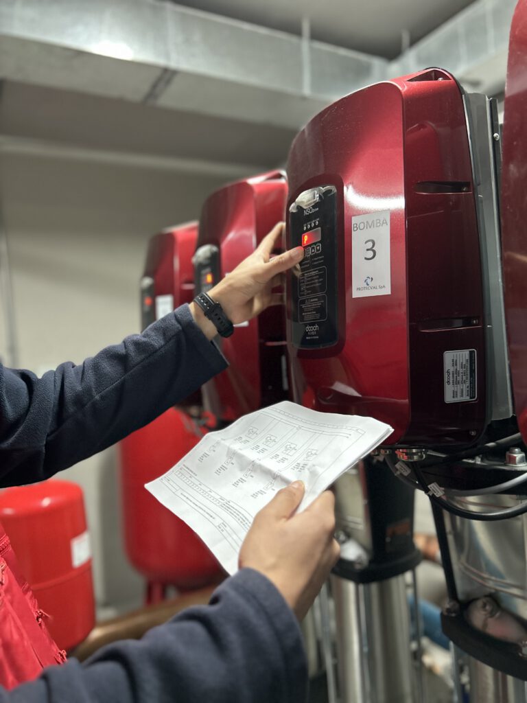 SERVICIOS Revisión de planos de variadores y bombas
