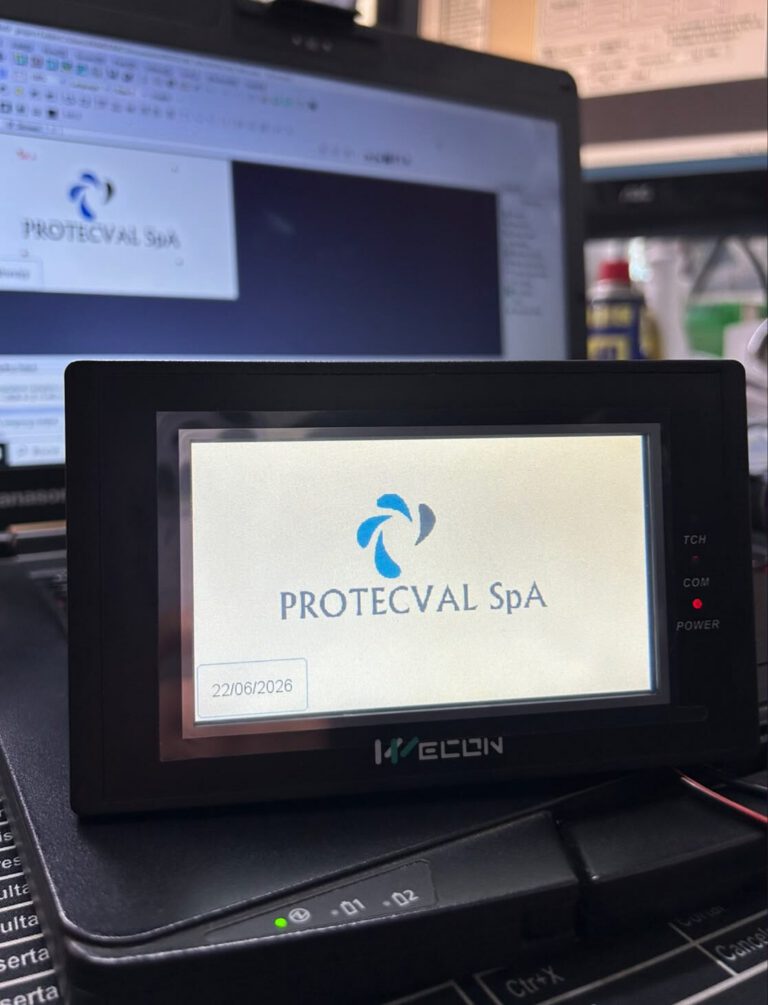 SERVICIOS Pantalla HMI para monitoreo y control de sistemas de bombeo