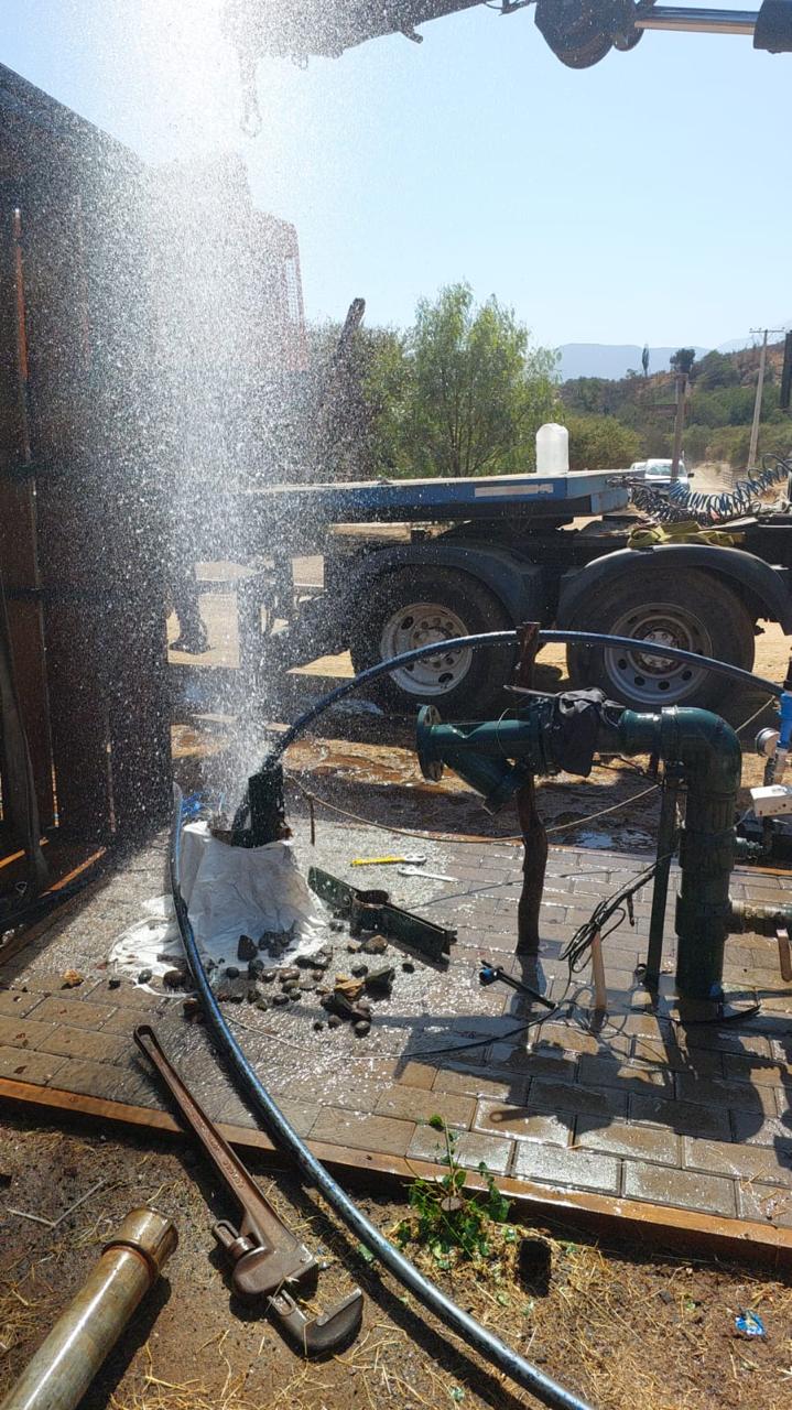 SERVICIOS Montaje de sistema hidráulico para agua potable y APR