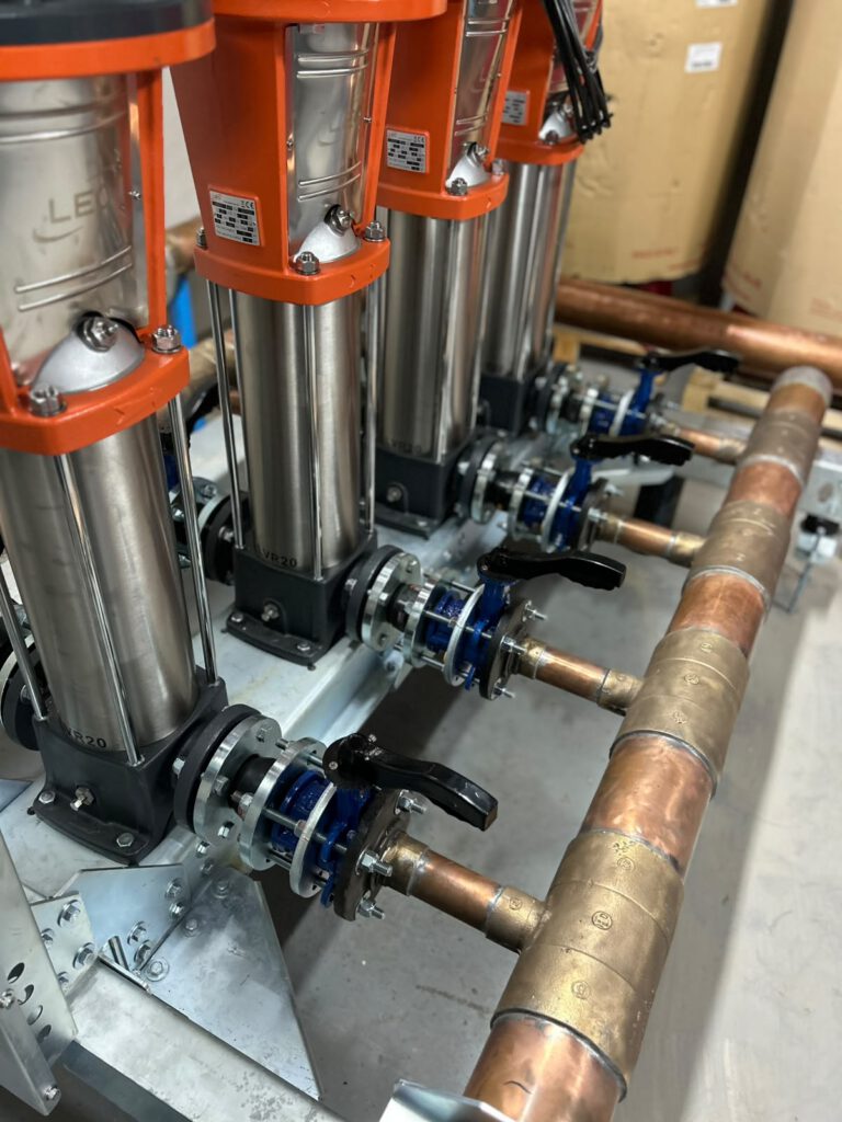 SERVICIOS Sistemas de bombeo de agua potable para edificios