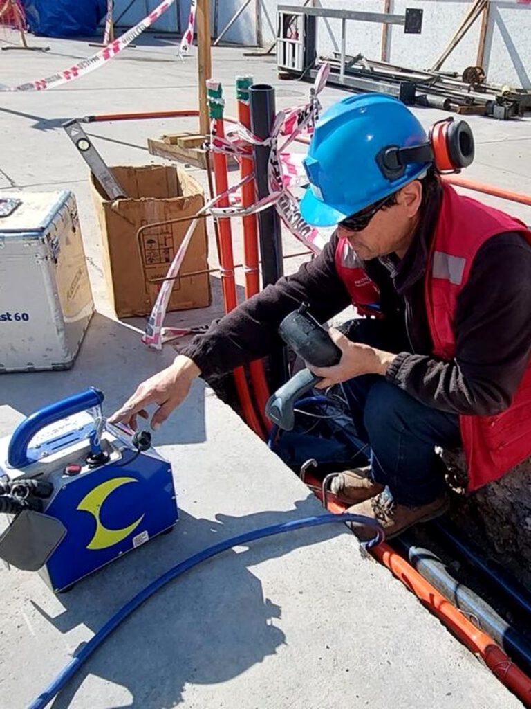 SERVICIOS Mantención de bombas de agua en edificio